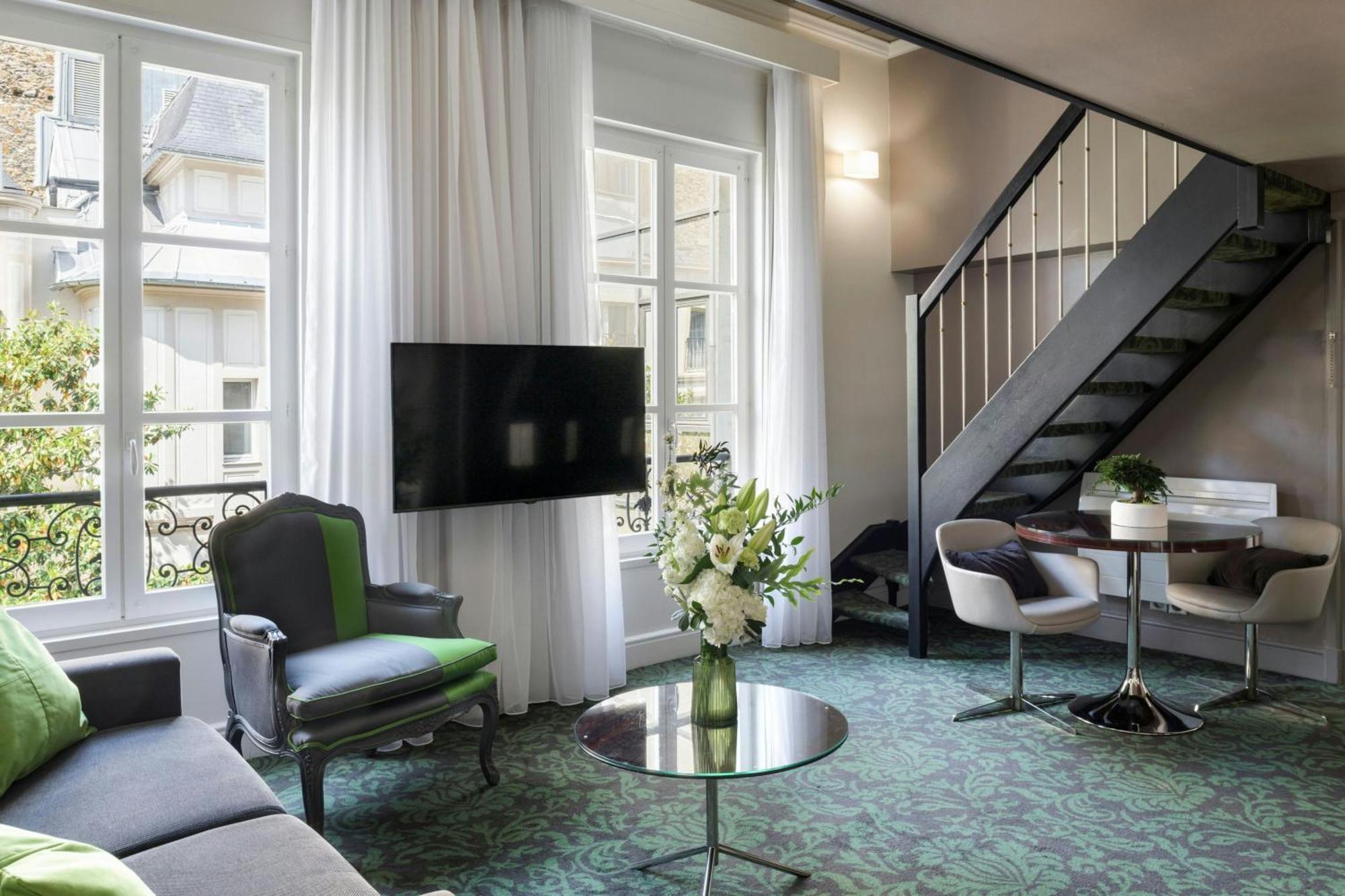 Hotel Renaissance Nobel Tour Eiffel Paris